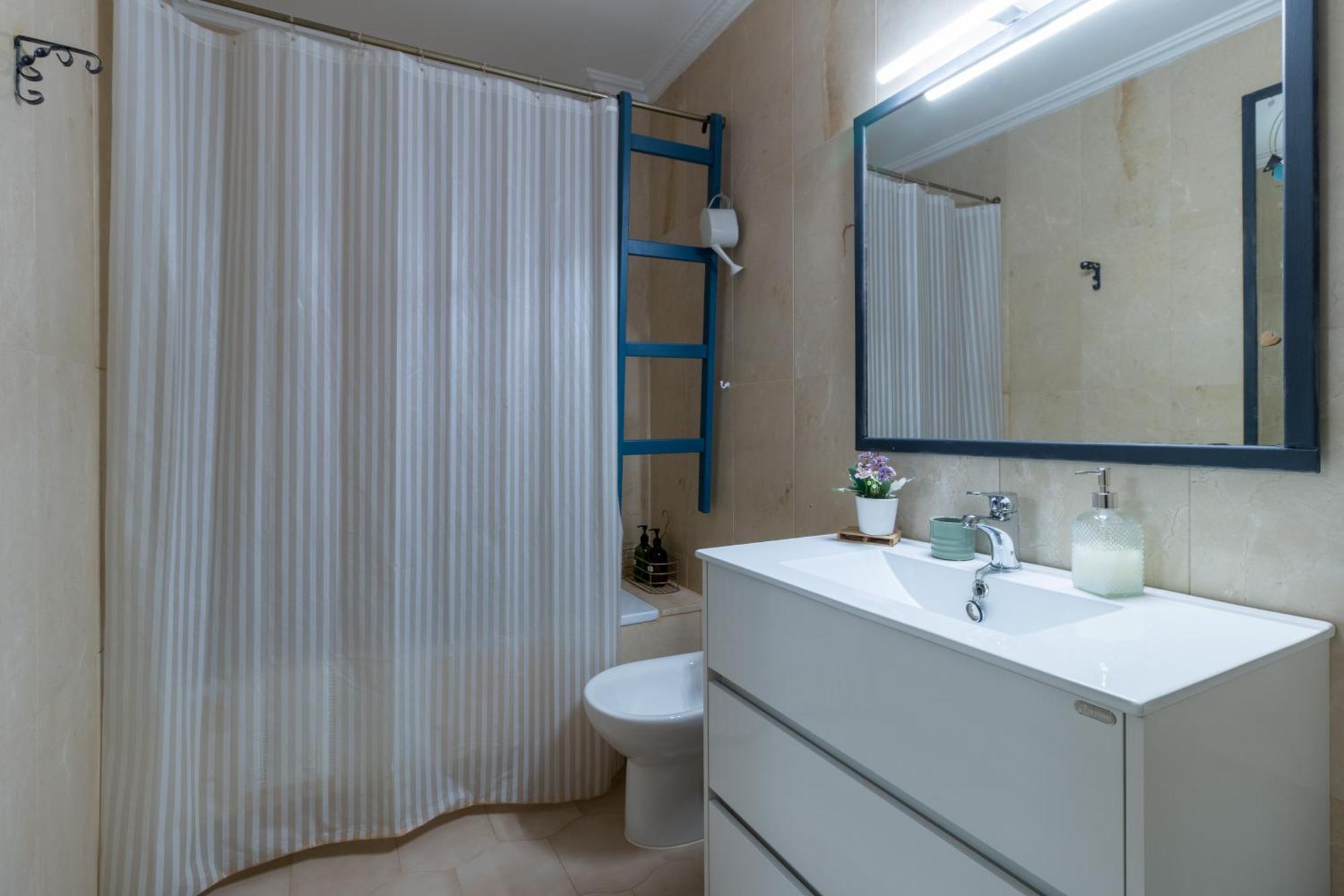 Atico Puente Parking Gratuito Apartment Cordoba